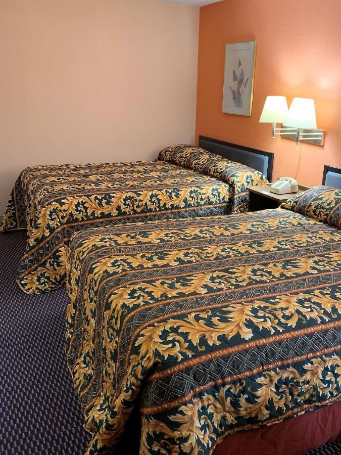 Red Carpet & -listing Partner Motel Lima