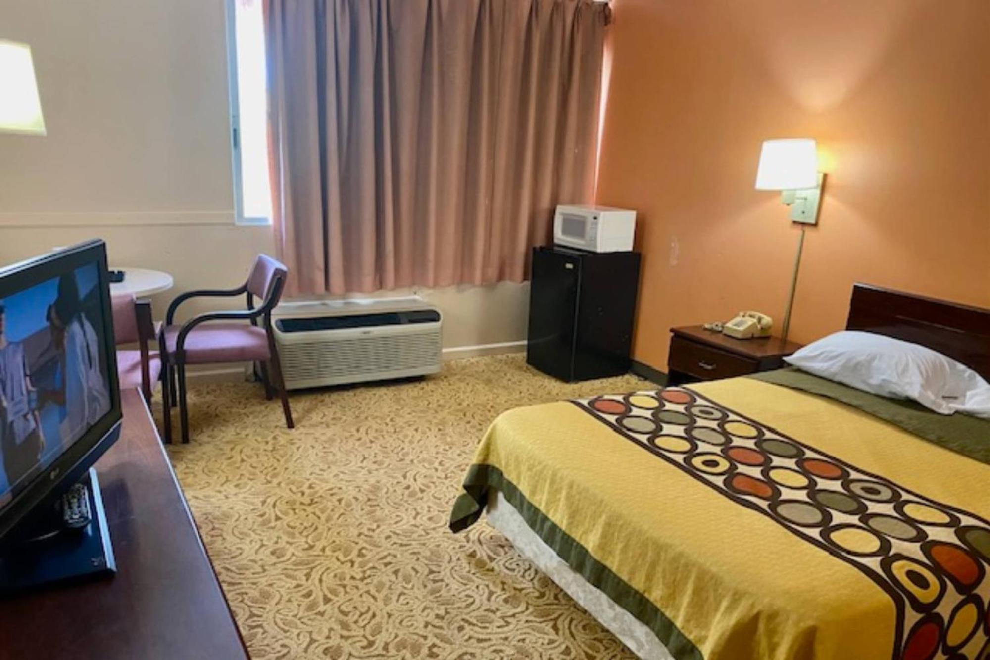 Red Carpet & -listing Partner Motel Lima