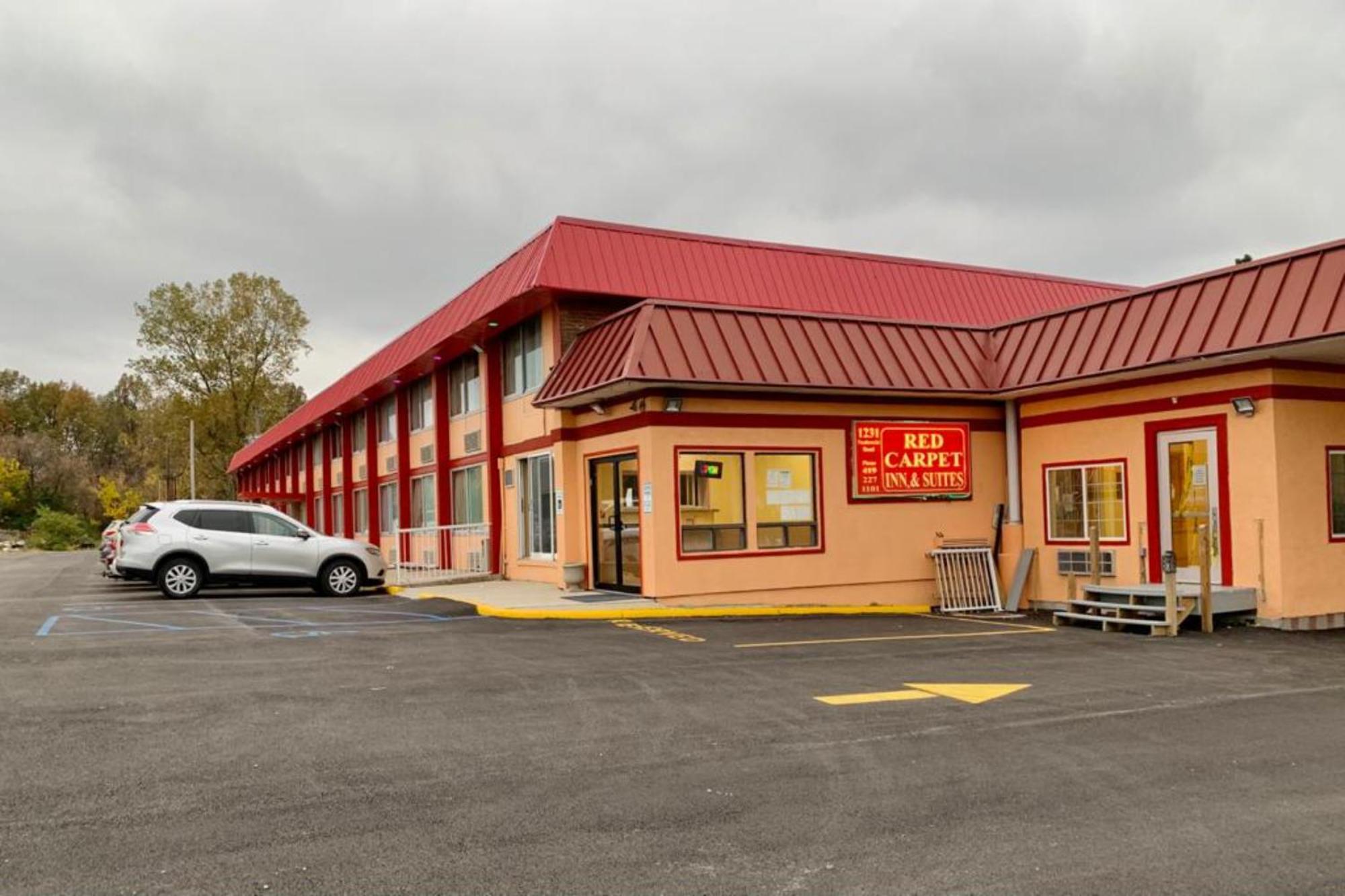 Red Carpet & -listing Partner Motel Lima