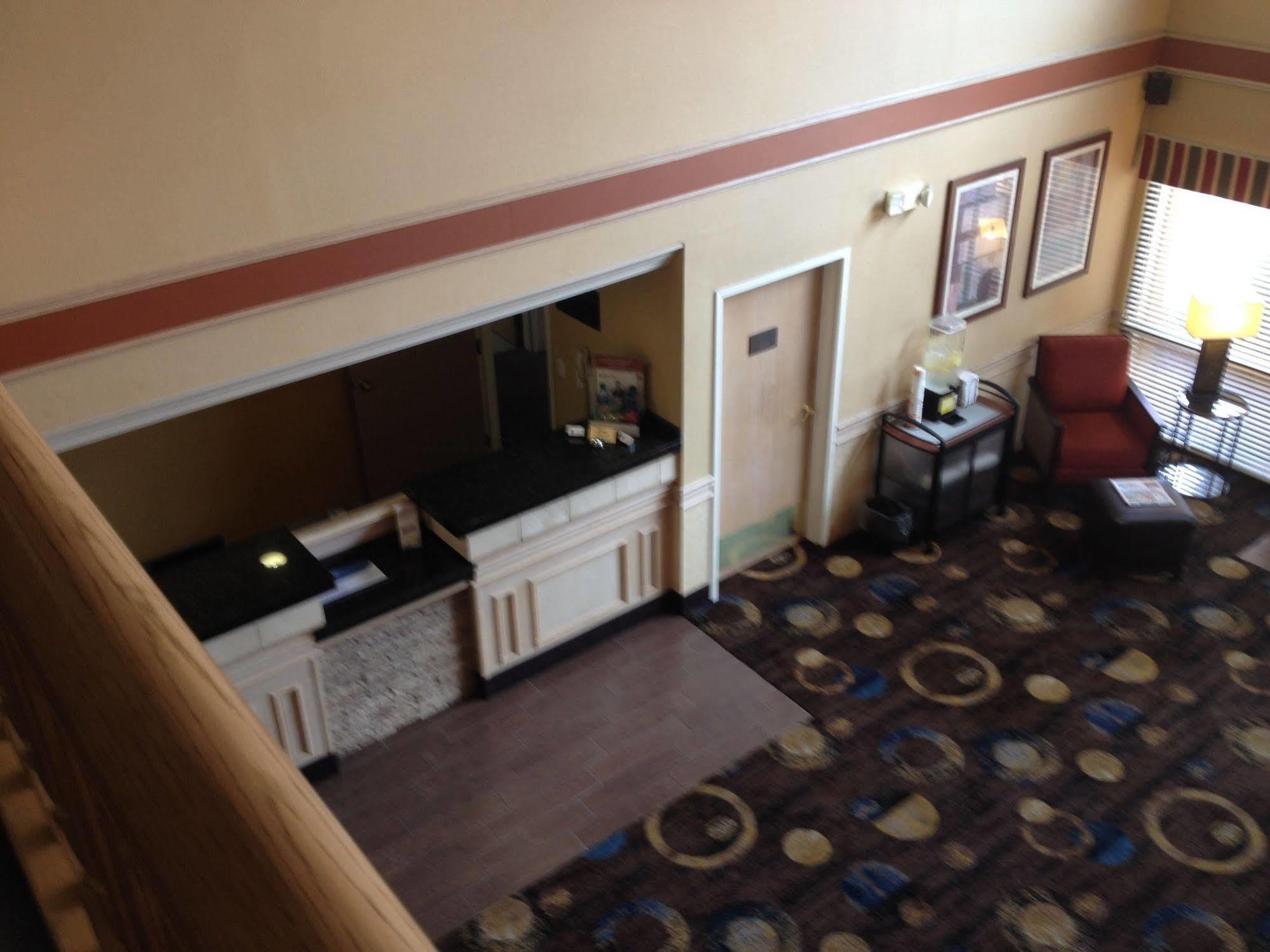 Red Carpet & -listing Partner Motel Lima